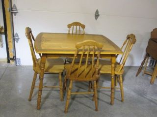 Antique Small Oak Table w 4 Chairs Stenciled Pattern