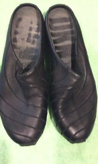 DKNY Black Leather Slides/Mule w/ Rubber Soles Size 7.5