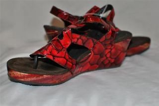 DONALD J. PILNER RED CROC PATENT LEATHER SANDAL SHOES SZ  9 1/2M