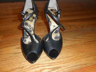 SAM EDELMAN peep toe pump with spike and crystal detail on heels size