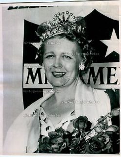 1955 Ramona Deitemeyer Miss America 1956 Nebraska Crown Flowers Press
