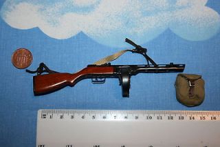 6TH SCALE DID WW2 GERMAN PPSH WOOD & METAL WITH CLOTH POUCH STEINER