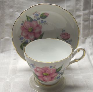 lovely cup and saucer Regency Bone China ENGLAND floral design