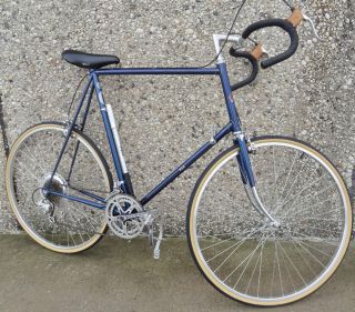 Vintage Fuji Road Bike 27 inch Wheels 27 inch Lugged Frame 12 speed