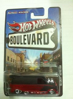 Hot Wheels Boulevard 2013 Astro Van 85 Chevy New Casting Extremly Rare