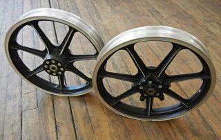  Sportster XL AMF mag wheels 41035 77 and 41037 77 Morris Mag Wheels