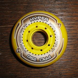 Hyper Pro 250 Yellow Outdoor Roller Hockey Wheel Sets 82A 72mm X4