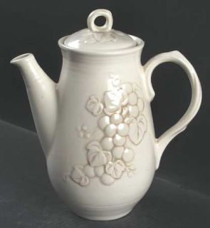 Metlox   Poppytrail   Vernon Antique Grape White (Non Microwaveable) Coffee Pot