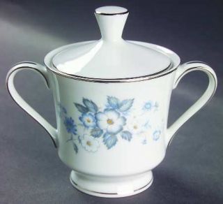 Celebrity Danbury Sugar Bowl & Lid, Fine China Dinnerware   Blue & White Center