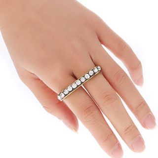 Retro Elegant Rhinestone Studded Double Finger Ring