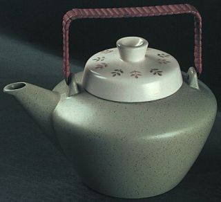 Metlox   Poppytrail   Vernon Pepper Tree Teapot & Lid, Fine China Dinnerware   G
