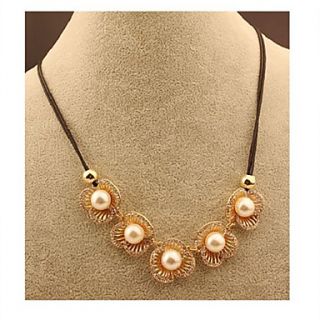Daphne Fashion Pearl Flower Short Clavicle Chain Necklace(Screen Color)