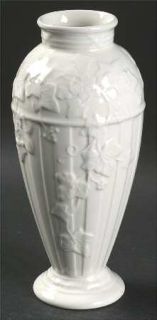 Wedgwood Classic Garden Vase, Fine China Dinnerware   Embossed Leaves&Lines,Whit