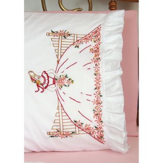 Stamped Lace Edge Pillowcase 30x20 2/pkg fence Lady