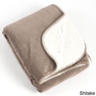 Classic Design Sherpa Throw Blanket